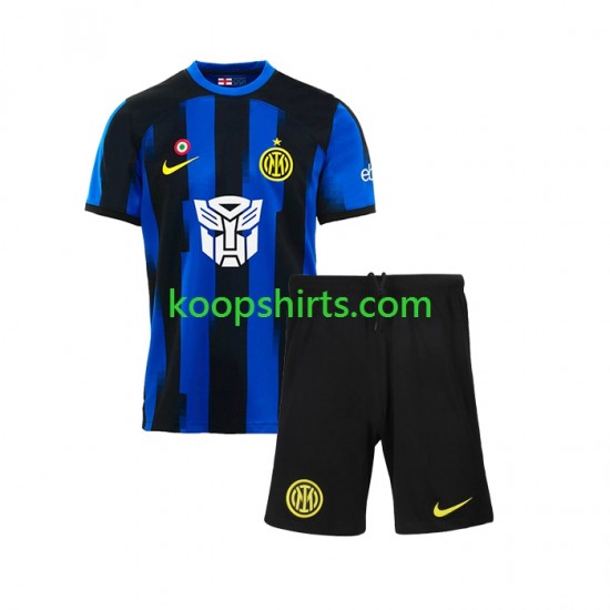 Inter Milan Thuis Tenue Kinder Voetbalshirts Transformers 2023-2024 Korte Mouwen Inter Milan Thuis Tenue Kinder Voetbalshirts Transformers 2023-2024 Korte Mouwen