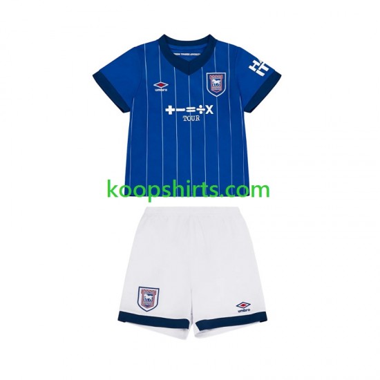 Thuis Tenue Kinder Voetbalshirts Ipswich Town 2024-2025 Korte Mouwen Thuis Tenue Kinder Voetbalshirts Ipswich Town 2024-2025 Korte Mouwen