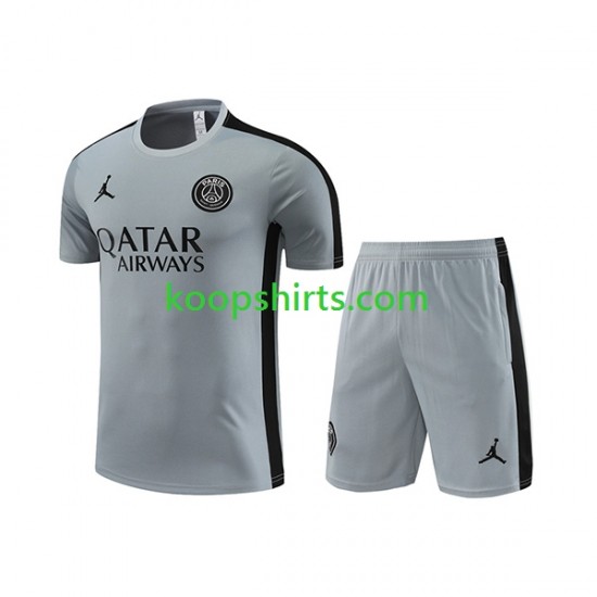 Paris Saint-Germain Grijs Voetbal training shirt en shorts 2023-2024 Paris Saint-Germain Grijs Voetbal training shirt en shorts 2023-2024