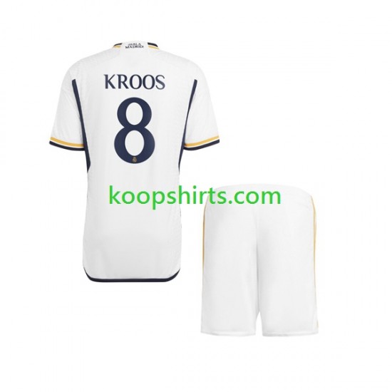 Real Madrid Thuis Tenue Kinder Voetbalshirts Kroos 8 2023-2024 Korte Mouwen Real Madrid Thuis Tenue Kinder Voetbalshirts Kroos 8 2023-2024 Korte Mouwen