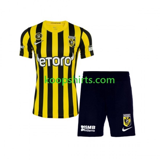 SBV Vitesse Thuis Kinder Voetbalshirts Football Kit 2022-2023 Korte Mouwen SBV Vitesse Thuis Kinder Voetbalshirts Football Kit 2022-2023 Korte Mouwen